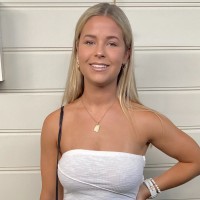 Stephanie James