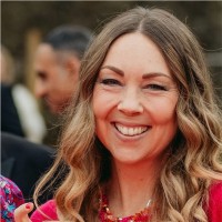 Sara Bond