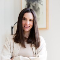 Laura L.