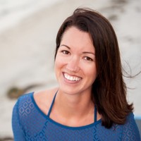 Lyndsay Davis