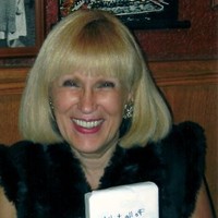 Vicki Lange