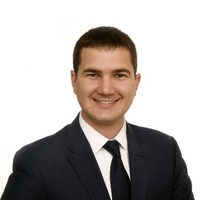 Zachary Leach