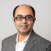 Dr Vineesh Khanna