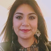 Esmeralda Flores