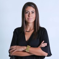 Ana Laura R M