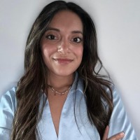 Gloria Belén Calvachi Cuenca