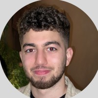 Sezer Akpinar
