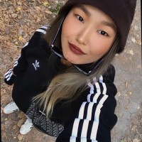 Chloe S