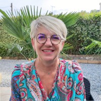 Véronique Léon