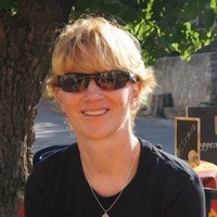 Leann Warren