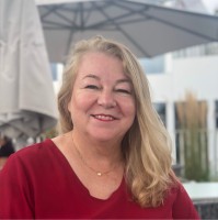 Lisa Sennhauser-Kelly