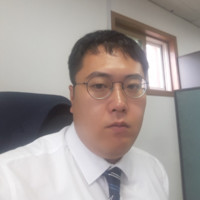 Eunchong Hom