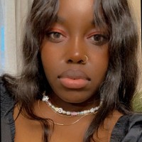 Eliisee Makola