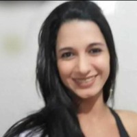 Flávia Carneiro
