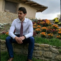 Adrián Errea López