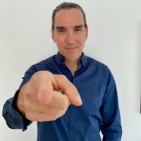 Gerardo Salvador Comino 🌴