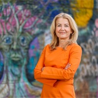 Nicole Van Namen