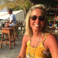 Lynne Pfeffer