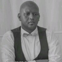 Lwandile Ntshobane