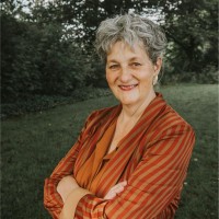 Annelies Holtrop