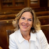 Emmanuelle De Saint Julien