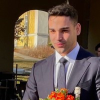 Niklas Bijan Azizi