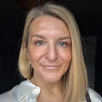 Laura Brooks BA(Hons) Chartered MCIPD 🔵🟡/🔴🟢