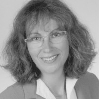 Claudia Holz