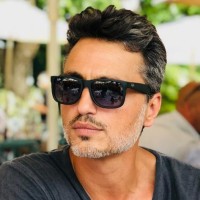 Asher Arad