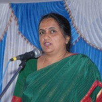 sujatha sundaresh