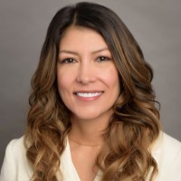 Luz E. H.