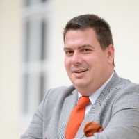 Dr. Harald G. Beber