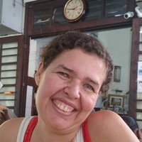 Ana Claudia De Góes Puentes Da Rocha