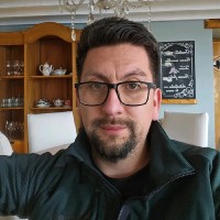 Carlos Henriquez Lara