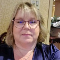 Tracie Roberts-Schmelzle