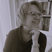 Liz Clayton-Jones