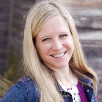 Julie Hoyes