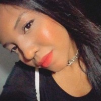raphaela chaves