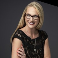 Ellie Finehout