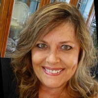 Kim Loeffelholz