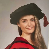 Dr Louisa Thomas