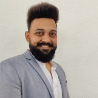 Raunaq Giri