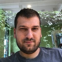 Alper K�K