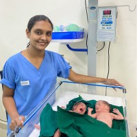 Rini Ezhil
