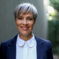 Deirdre De Bruin