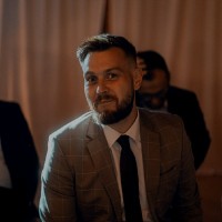 DAMIAN KONECKI