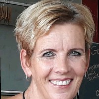 Esther Bijman