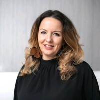 Diana Sălăvăstru ( Dragomir)