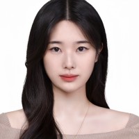 성은지