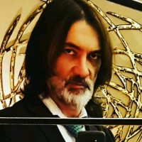 Kambiz Derakhshandeh